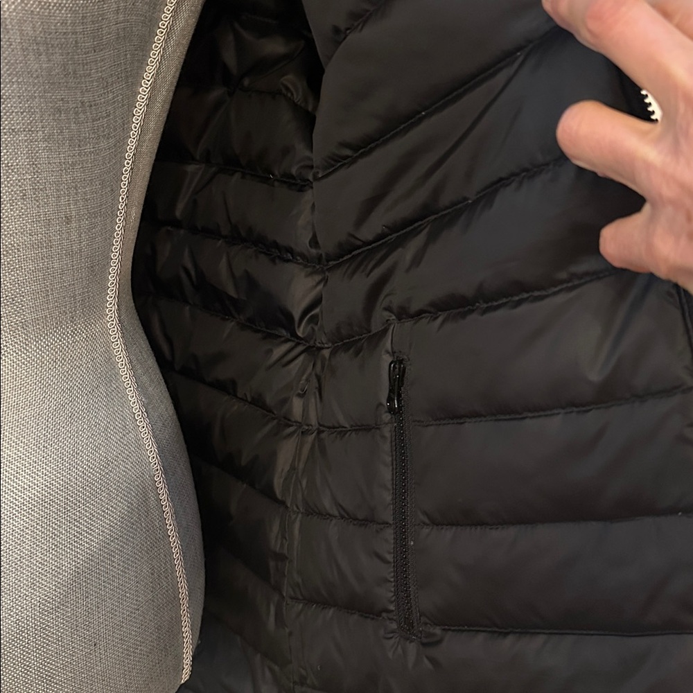 Canadian Olympics 2014 jacket - Picture 9 of 9